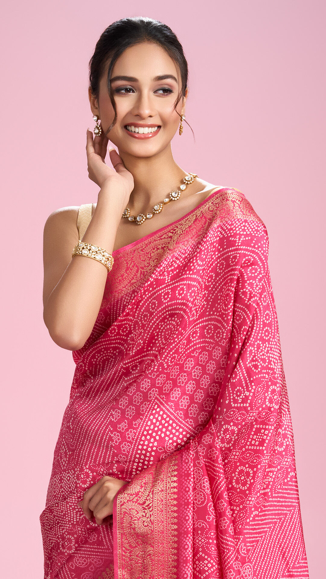 Women wearing Peach Floral Medallion Patterned Saree